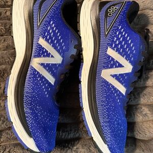 New Balance Men's 10.5 Athletic Shoes in Blue and Black